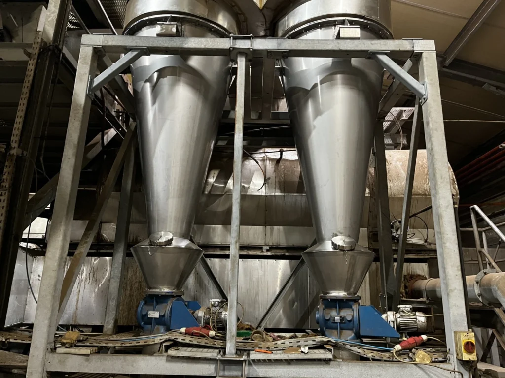 Nieuwe INOX trechters voor cyclonen.